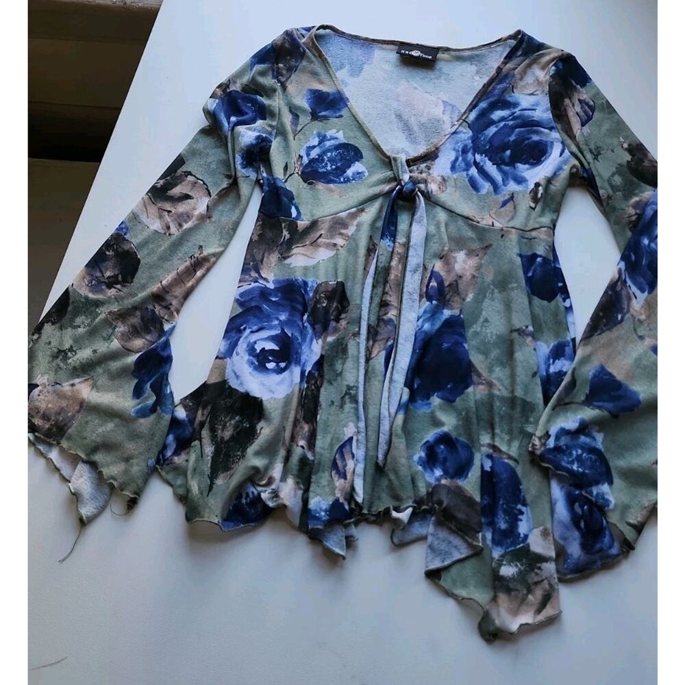 VNT Sheer Floral Shirt Womans M Tie Bell Sleeve Handkerchief Hem Boho Fairycore - Picture 3 of 16